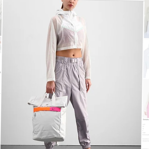 Nike Sportswear Women's Cropped  Woven Windbreaker Jacket Size S - Picture 9 of 16